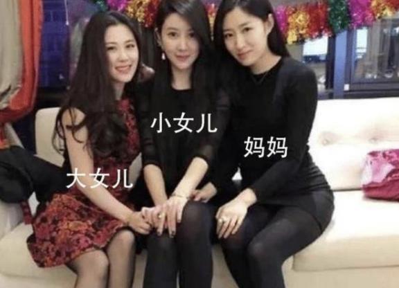 写真花絮网友爆料视频,网友揭秘幕后精彩瞬间  第3张