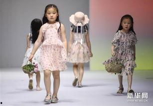 小女孩时装爆料视频下载,跟随小女孩时装爆料视频探寻潮流趋势  第2张 小女孩时装爆料视频下载,跟随小女孩时装爆料视频探寻潮流趋势  第2张